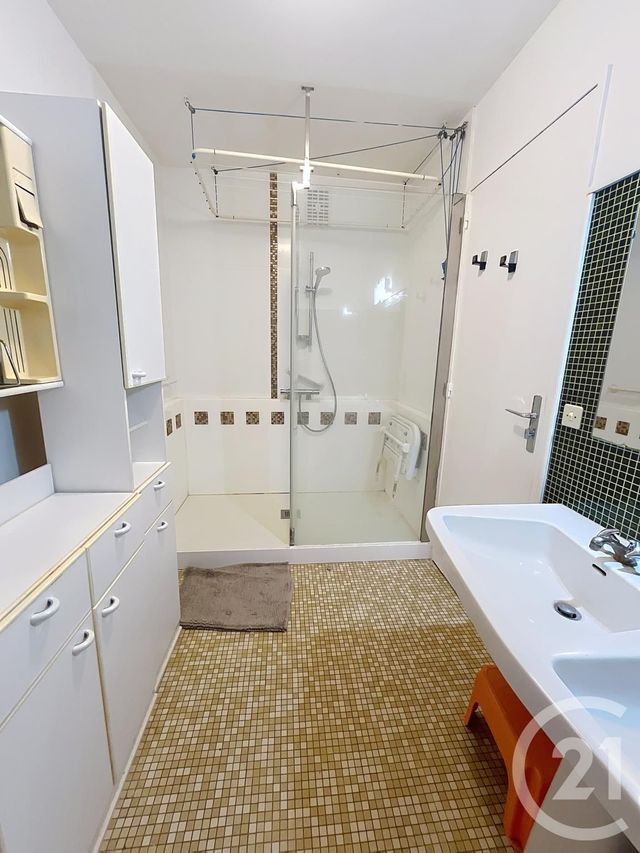 Appartement à vendre - 4 pièces - 85.0 m2 - MONTROUGE - 92 - ILE-DE-FRANCE - Century 21 Porte D'Orléans