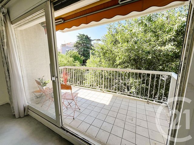 Appartement F2 à vendre - 2 pièces - 44.38 m2 - PARIS - 75014 - ILE-DE-FRANCE - Century 21 Porte D'Orléans