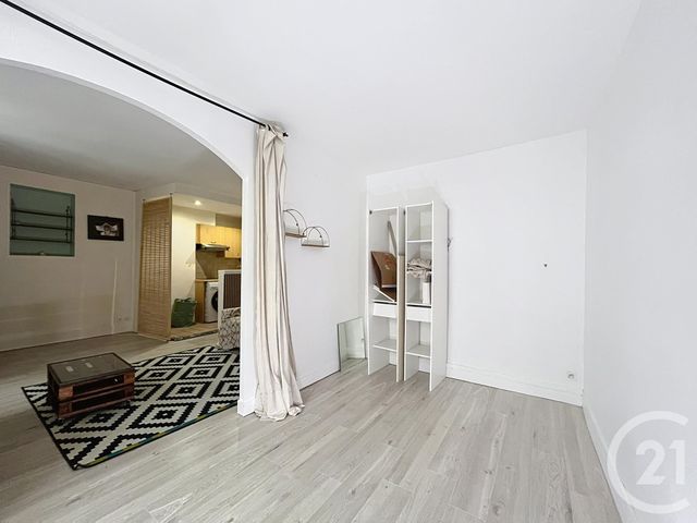 Appartement F2 à vendre - 2 pièces - 32.9 m2 - PARIS - 75014 - ILE-DE-FRANCE - Century 21 Porte D'Orléans