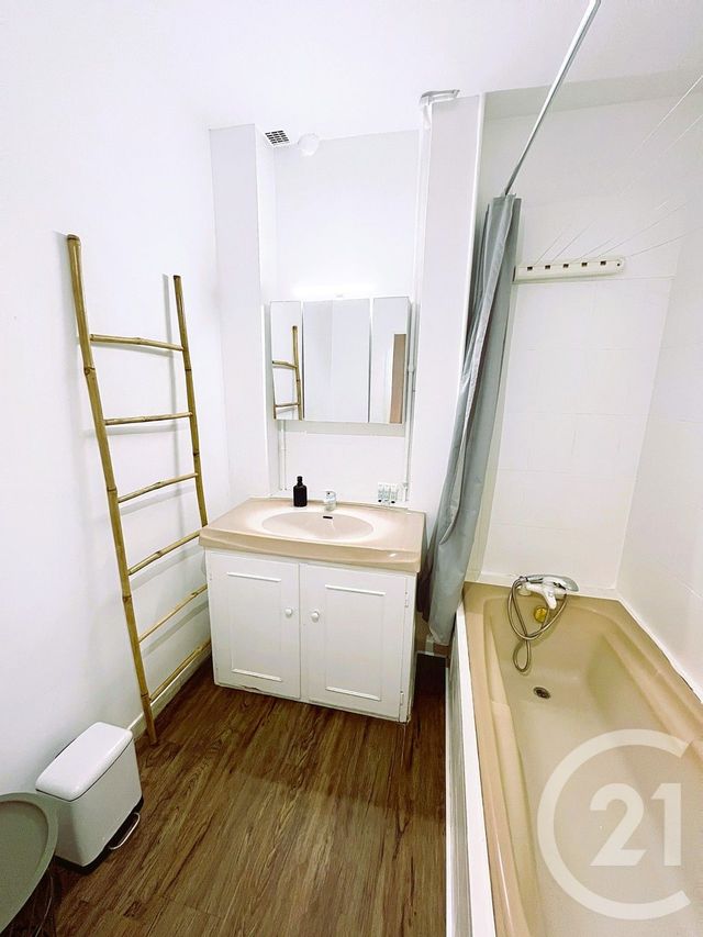 Appartement F2 à vendre - 2 pièces - 44.78 m2 - PARIS - 75014 - ILE-DE-FRANCE - Century 21 Porte D'Orléans