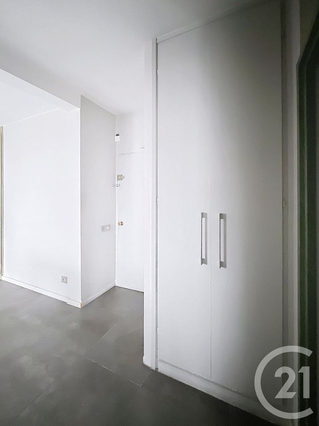 Appartement F2 à vendre - 2 pièces - 48.06 m2 - PARIS - 75014 - ILE-DE-FRANCE - Century 21 Porte D'Orléans