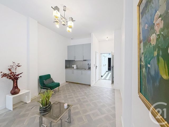 Appartement F2 à vendre - 2 pièces - 37.1 m2 - PARIS - 75013 - ILE-DE-FRANCE - Century 21 Porte D'Orléans