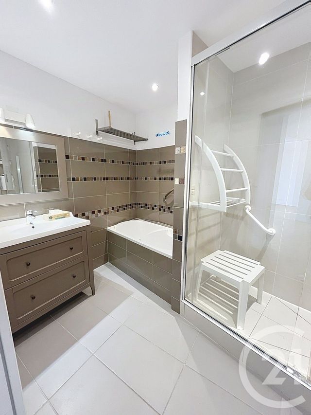 Appartement F3 à louer - 3 pièces - 70.75 m2 - PARIS - 75014 - ILE-DE-FRANCE - Century 21 Porte D'Orléans
